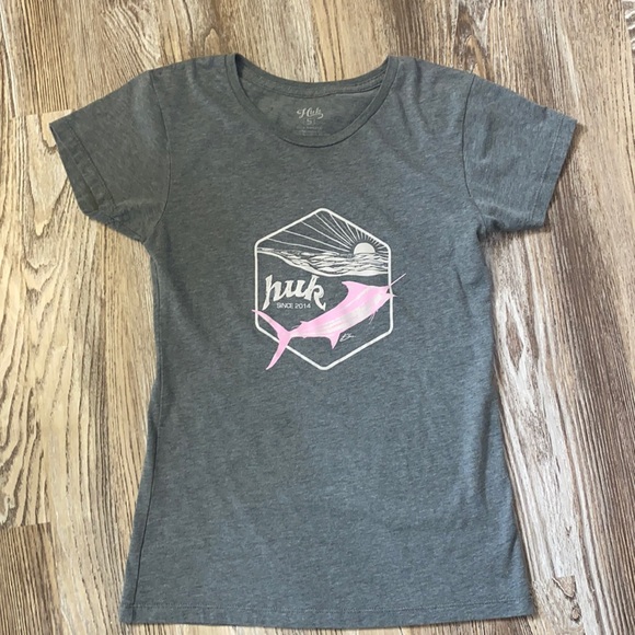 Huk Tops - Huk Women’s Fishing Short size Small